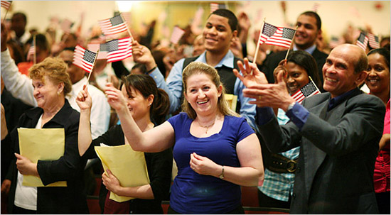 (06/17/10)  Manhattan,  NY  -  (RGL)  -   City Critic Ariel Kaminer goes through the naturalized citizenship ceremony at Baruch College with 125 candidates for US citizenship.      ( Richard Perry / The New York Times )                              NYTCREDIT: Richard Perry/The New York Times